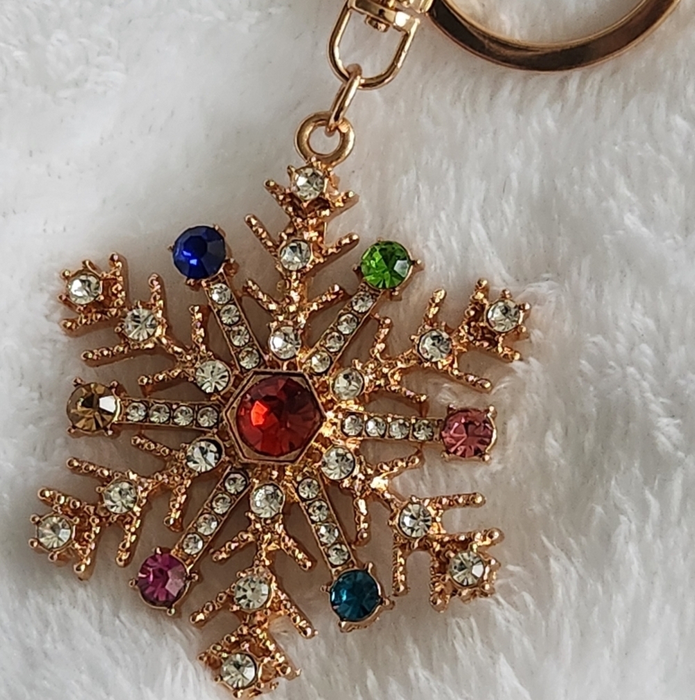 Christmas Colorful Snowflake Keychain with Multicolor Accents Bag Charm - Picture 2 of 3